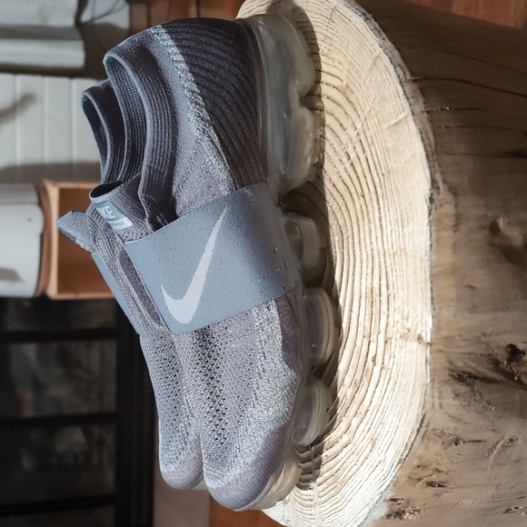 Nike women's Size 10.5 COOL GREY/WOLF GREY-HOT PUNCH-WHITE - Picture 5 of 9